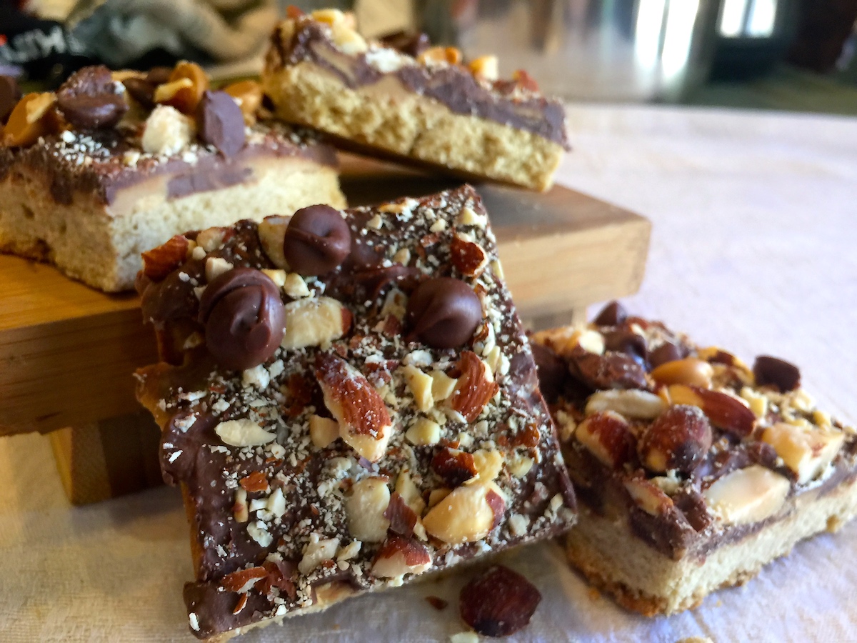 Chocolate Toffee Almond Bars and a GIVEAWAY!
